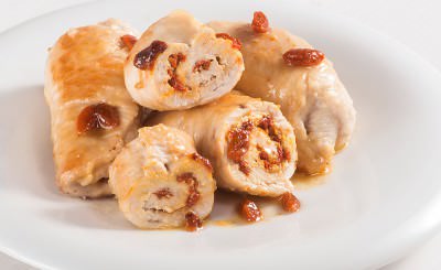 Involtini di tacchino con bacche di goji e ricotta salata