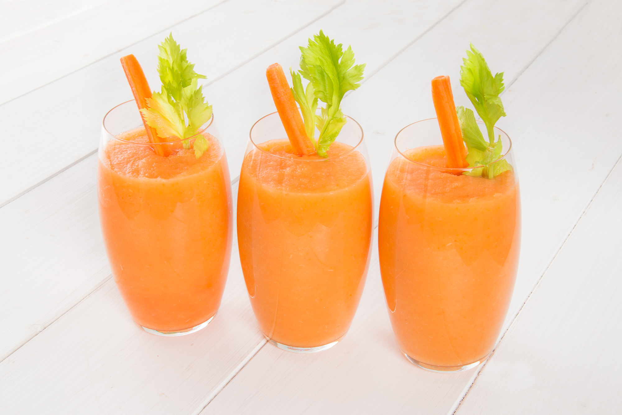 Smoothie mela, carota e sedano