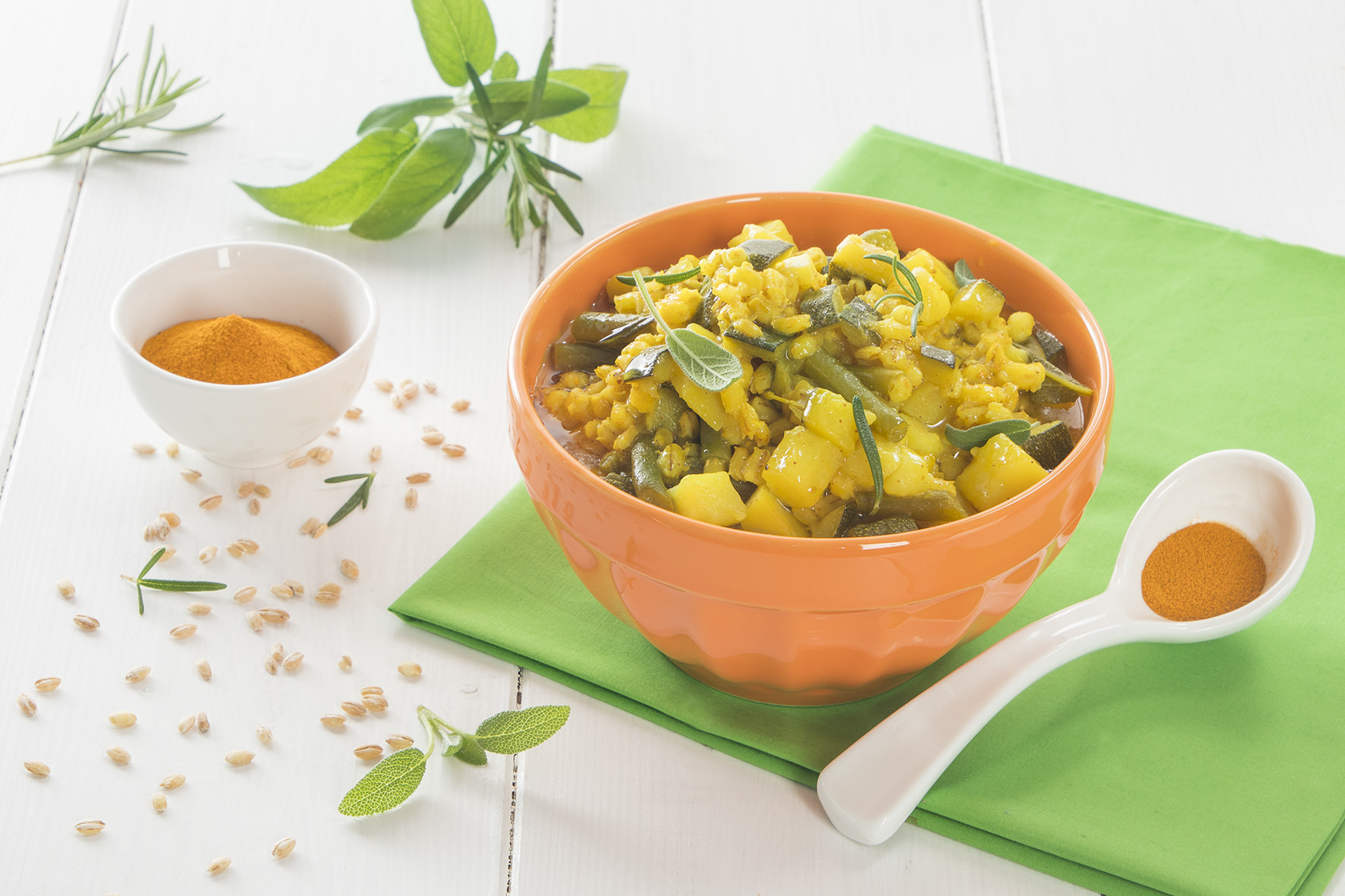 Orzotto con verdure e curcuma