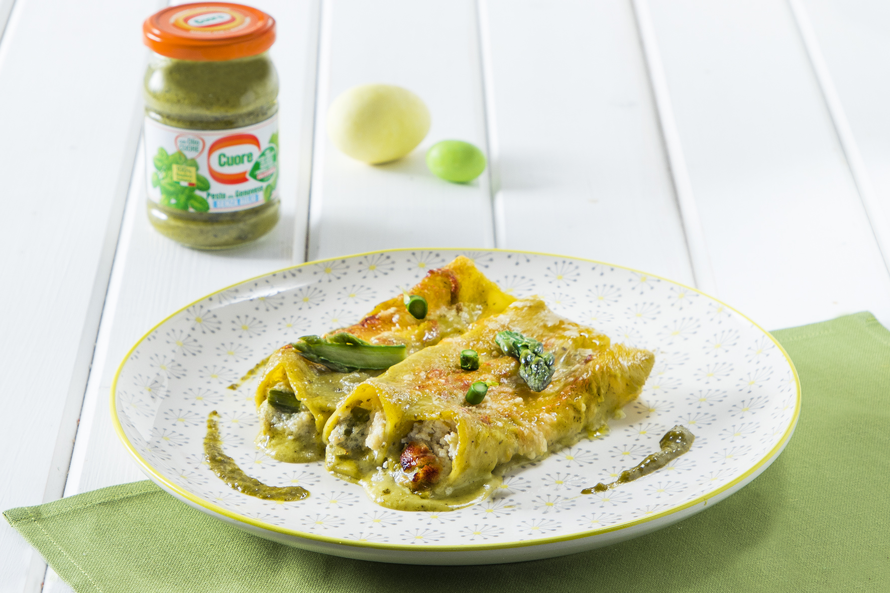 Cannelloni con asparagi, robiola e pesto